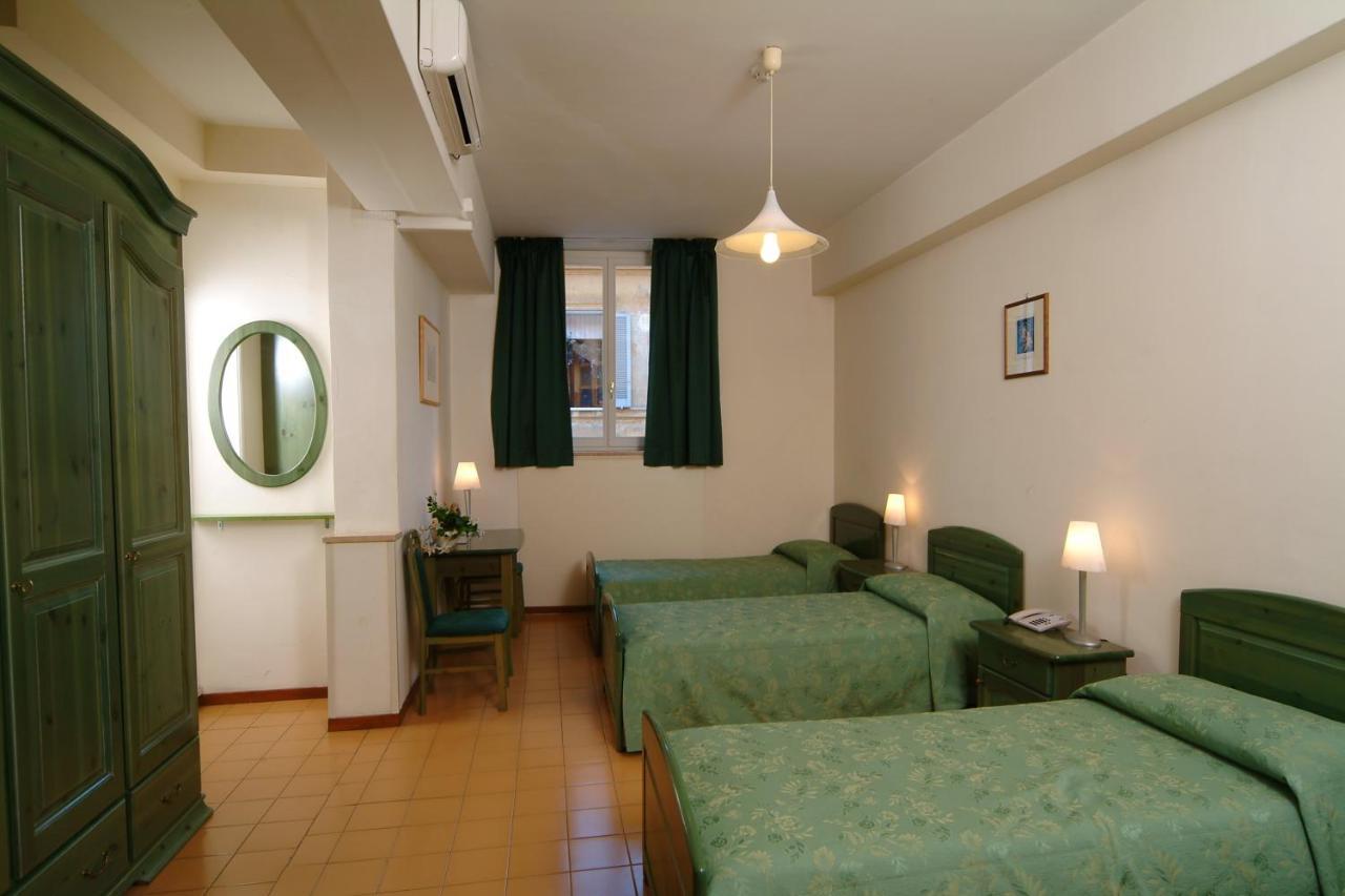 Casa Di Santa Francesca Romana A Ponte Rotto Extérieur photo